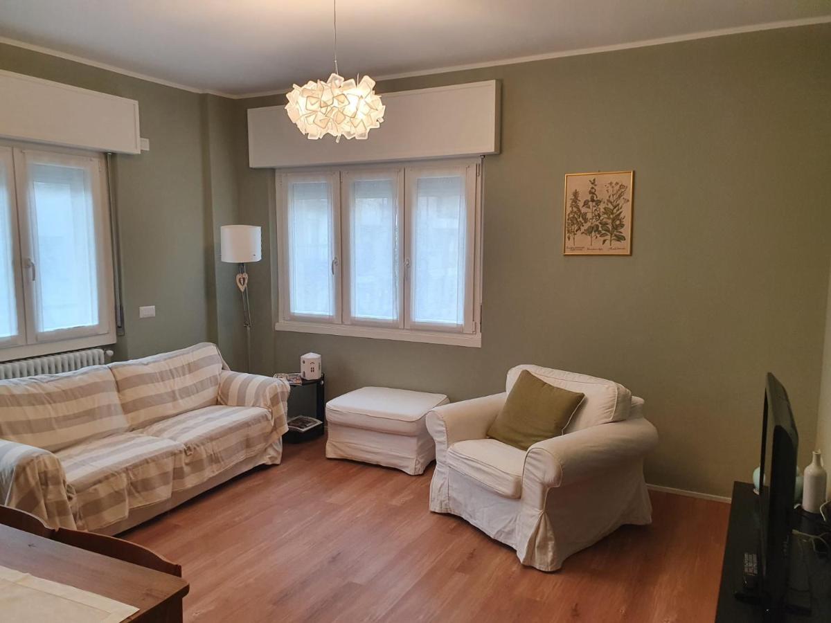 Casa Botta. Ampio Appartamento Luminoso E Confortevole Morbegno Luaran gambar
